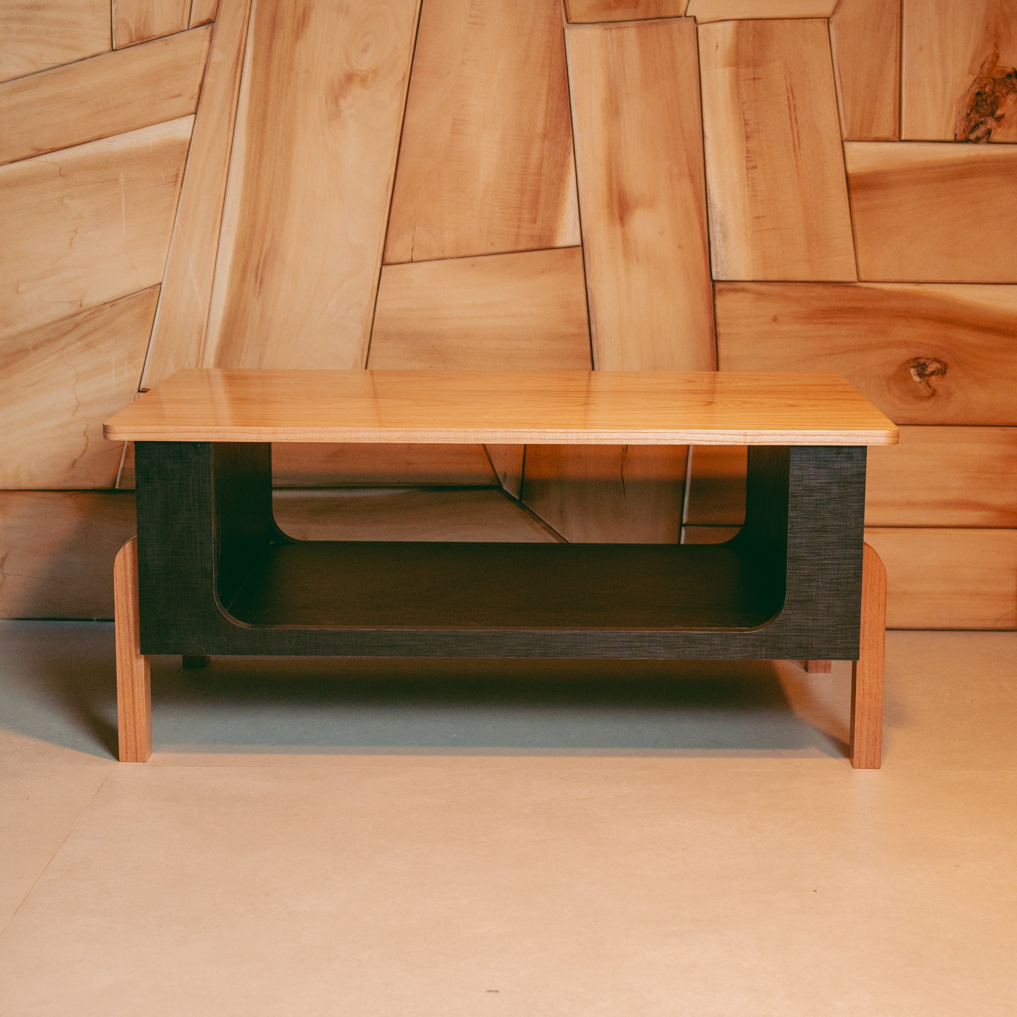 Mesa ratona LIFT en su variante lino negro